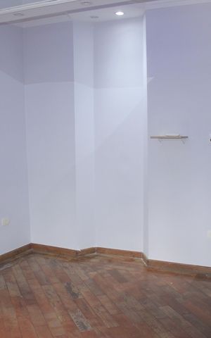 Casa à venda com 278m², 5 quartos e 3 vagasSuíte