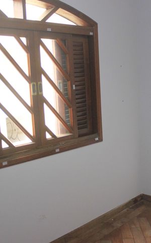 Casa à venda com 278m², 5 quartos e 3 vagasQuarto 1