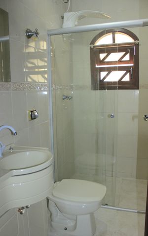Casa à venda com 278m², 5 quartos e 3 vagasBanheiro social