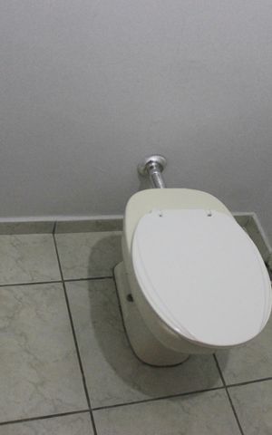 Casa à venda com 278m², 5 quartos e 3 vagasLavabo 2