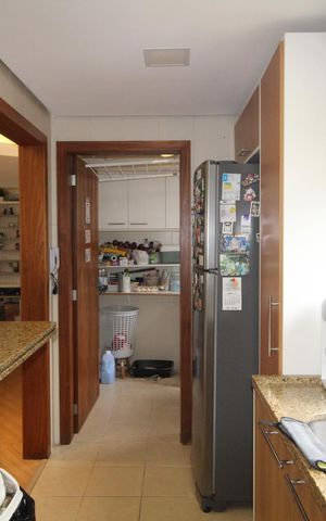 Apartamento à venda com 103m², 3 quartos e 2 vagasCozinha