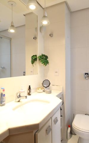 Apartamento à venda com 103m², 3 quartos e 2 vagasBanheiro da Suíte 1