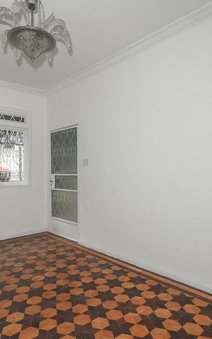 Casa à venda com 350m², 4 quartos e 2 vagasSala