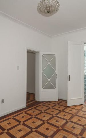 Casa à venda com 350m², 4 quartos e 2 vagasCopa