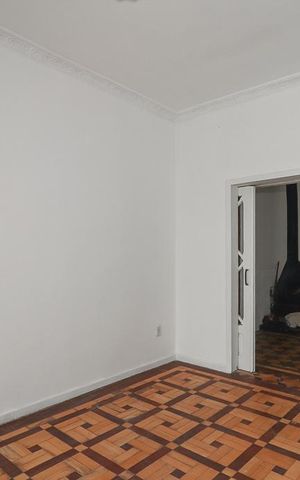 Casa à venda com 350m², 4 quartos e 2 vagasCopa