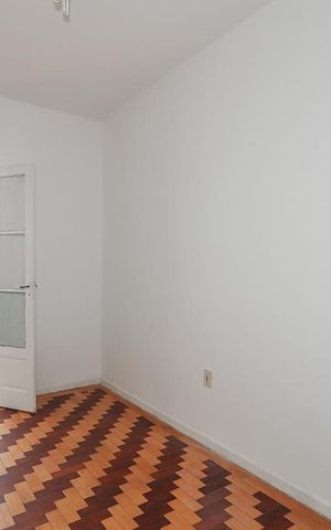 Casa à venda com 350m², 4 quartos e 2 vagasQuarto 4