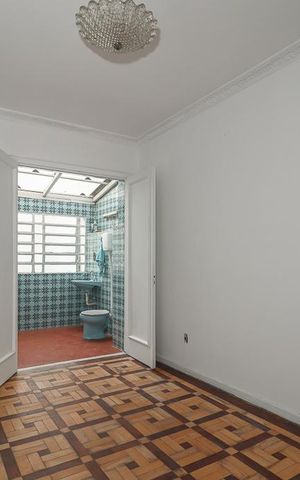 Casa à venda com 350m², 4 quartos e 2 vagasCopa