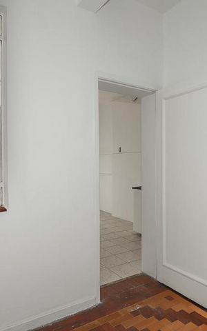 Casa à venda com 350m², 4 quartos e 2 vagasHall