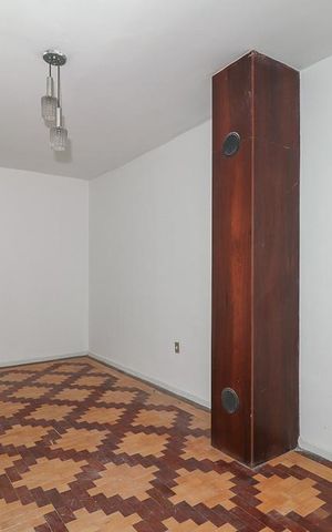 Casa à venda com 350m², 4 quartos e 2 vagasQuarto