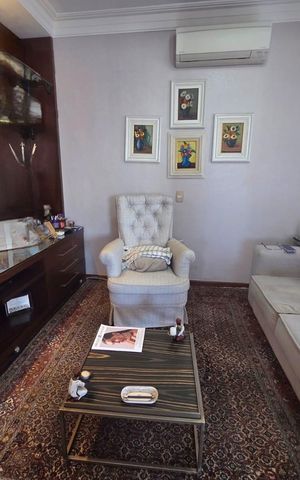 Apartamento à venda com 141m², 2 quartos e 3 vagas Apartamento à venda com 141m², 2 quartos e 3 vagasSala de tv