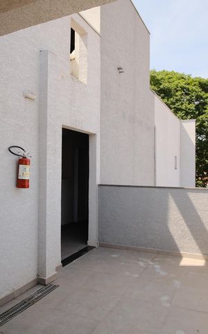 Apartamento à venda com 40m², 2 quartos e sem vagaÁrea comum