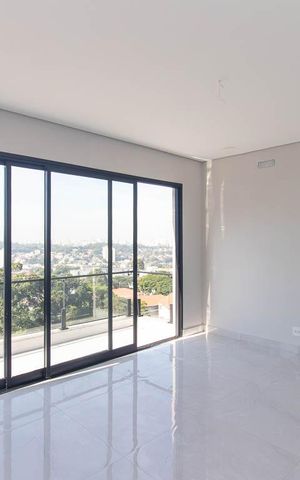 Casa à venda com 300m², 4 quartos e 4 vagas