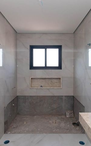 Casa à venda com 300m², 4 quartos e 4 vagas Casa à venda com 300m², 4 quartos e 4 vagasBanheiro da Suíte 4