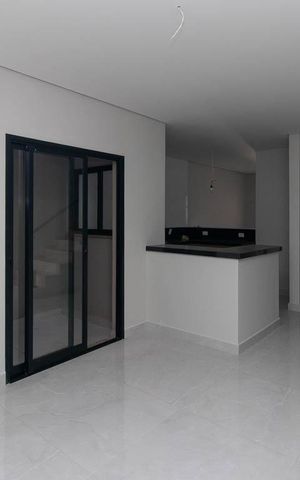 Casa à venda com 300m², 4 quartos e 4 vagas Casa à venda com 300m², 4 quartos e 4 vagasSala de Jantar