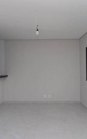 Casa à venda com 300m², 4 quartos e 4 vagas Casa à venda com 300m², 4 quartos e 4 vagasSala de TV