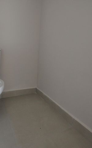 Casa à venda com 300m², 4 quartos e 4 vagasBanheiro Social