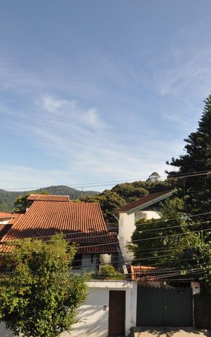 Casa à venda com 300m², 4 quartos e 4 vagasVista da Suíte 3
