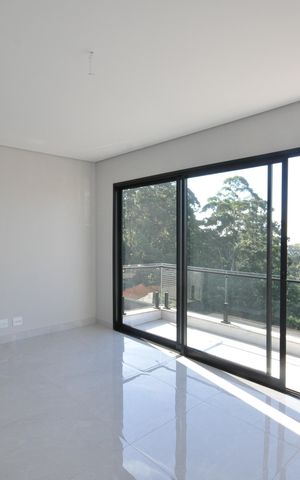 Casa à venda com 300m², 4 quartos e 4 vagasSala
