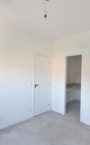 Casa à venda com 360m², 4 quartos e 4 vagasSuíte 3