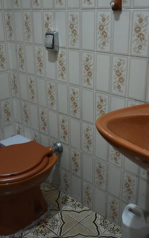 Casa à venda com 250m², 4 quartos e 3 vagasBanheiro Social