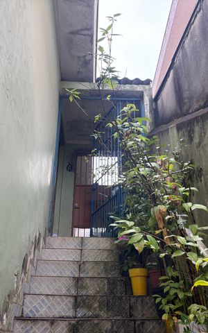 Casa à venda com 250m², 4 quartos e 3 vagas Casa à venda com 250m², 4 quartos e 3 vagasEntrada