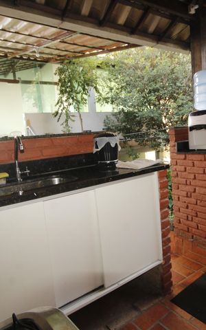 Casa à venda com 360m², 8 quartos e 2 vagasEspaço Gourmet