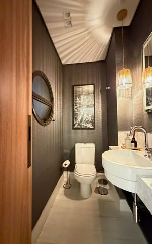 Apartamento à venda com 190m², 3 quartos e 4 vagas Apartamento à venda com 190m², 3 quartos e 4 vagasBanheiro