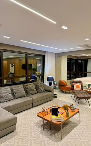 Apartamento à venda com 190m², 3 quartos e 4 vagas Apartamento à venda com 190m², 3 quartos e 4 vagasSala