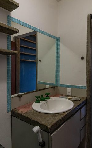 Casa à venda com 300m², 7 quartos e 5 vagas Casa à venda com 300m², 7 quartos e 5 vagasBanheiro 1