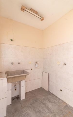 Casa à venda com 120m², 4 quartos e 2 vagasÁrea de Serviço