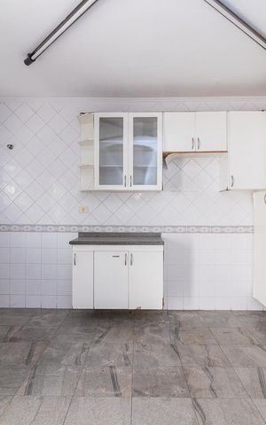 Casa à venda com 120m², 4 quartos e 2 vagasCozinha