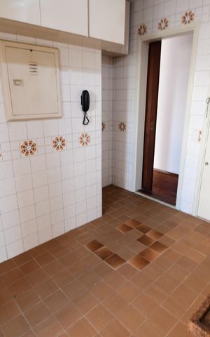 Apartamento à venda com 100m², 3 quartos e 2 vagasCozinha