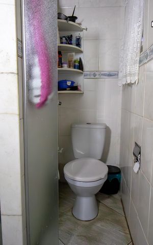 Casa à venda com 138m², 2 quartos e 1 vaga Casa à venda com 138m², 2 quartos e 1 vagaBanheiro