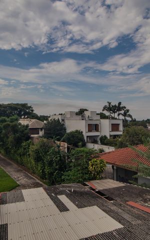 Casa à venda com 150m², 4 quartos e 2 vagas Casa à venda com 150m², 4 quartos e 2 vagasVista