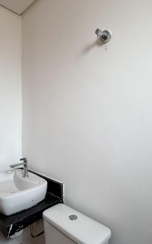 Apartamento à venda com 55m², 2 quartos e 1 vaga Apartamento à venda com 55m², 2 quartos e 1 vagaBanheiro Social