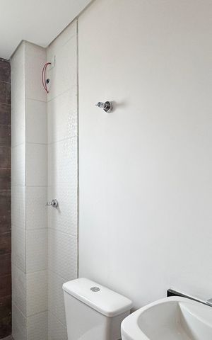 Apartamento à venda com 55m², 2 quartos e 1 vagaBanheiro Social