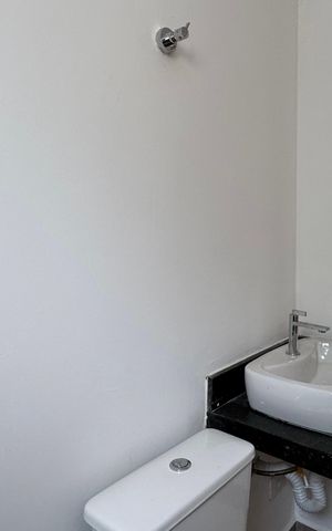 Apartamento à venda com 55m², 2 quartos e 1 vagaBanheiro Social