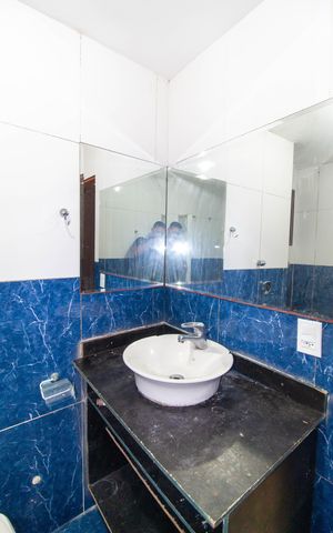 Casa de condomínio à venda com 200m², 3 quartos e 2 vagas