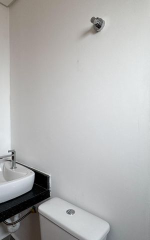 Apartamento à venda com 55m², 2 quartos e 1 vaga Apartamento à venda com 55m², 2 quartos e 1 vagaBanheiro Social