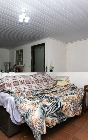 Casa à venda com 269m², 4 quartos e 3 vagas Casa à venda com 269m², 4 quartos e 3 vagasEdícula