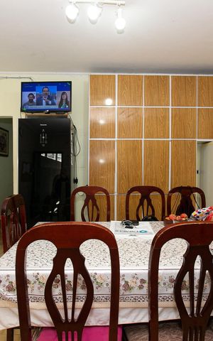 Casa à venda com 269m², 4 quartos e 3 vagas Casa à venda com 269m², 4 quartos e 3 vagasCozinha