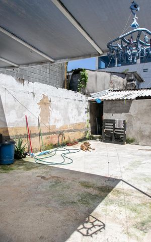 Casa à venda com 269m², 4 quartos e 3 vagas Casa à venda com 269m², 4 quartos e 3 vagasQuintal