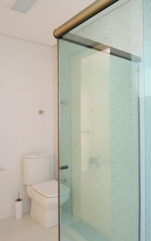 Casa à venda com 280m², 3 quartos e 6 vagasBanheiro da Suíte 3