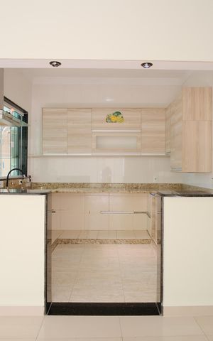 Casa à venda com 280m², 3 quartos e 6 vagasCozinha