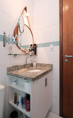 Casa de condomínio à venda com 115m², 3 quartos e 2 vagasBanheiro
