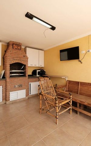 Casa de condomínio à venda com 115m², 3 quartos e 2 vagasÁrea gourmet