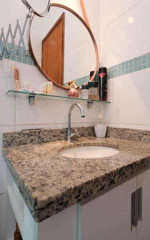 Casa de condomínio à venda com 115m², 3 quartos e 2 vagasBanheiro