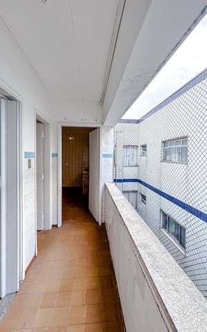 Apartamento à venda com 108m², 3 quartos e 1 vagaÁrea de Serviço