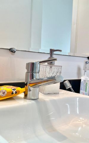 Apartamento à venda com 61m², 2 quartos e 1 vaga Apartamento à venda com 61m², 2 quartos e 1 vagaBanheiro da Suíte