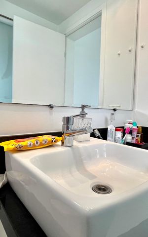 Apartamento à venda com 61m², 2 quartos e 1 vaga Apartamento à venda com 61m², 2 quartos e 1 vagaBanheiro da Suíte